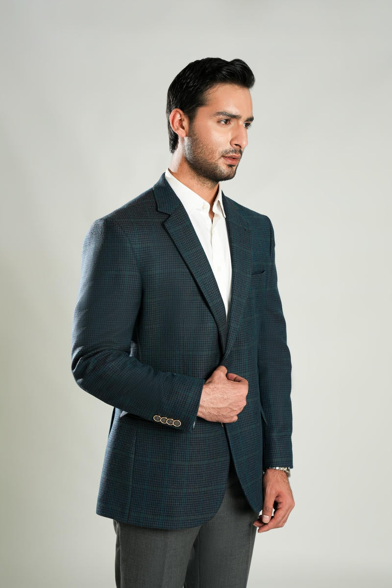 Lawrencepur blue checkered worsted tweed classic blazer for a sharp winter look. Main image